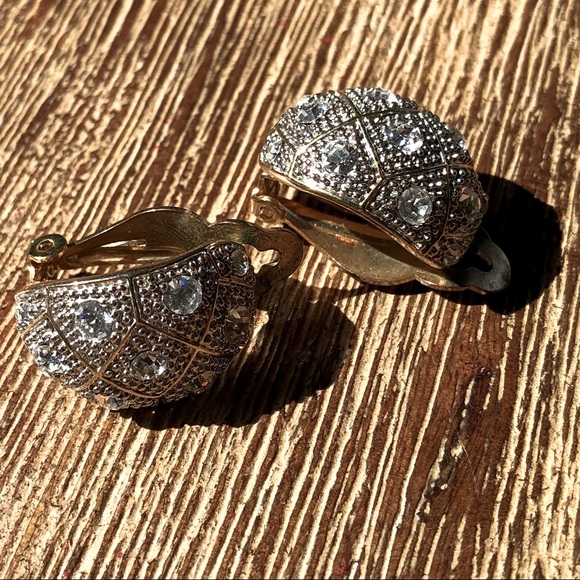 Neiman Marcus Made in Italy Earrings, Clip-On, Vintage, Huggie Earring, Preppy - Picture 1 of 4